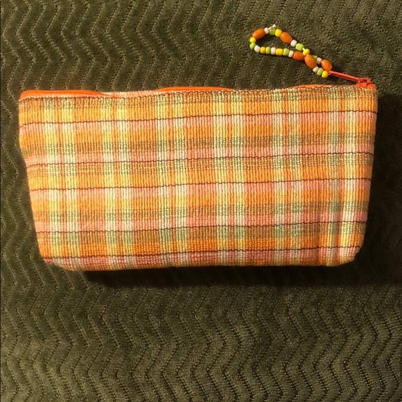 Super cute slightly padded zipper pouch. - Picture 2 of 8